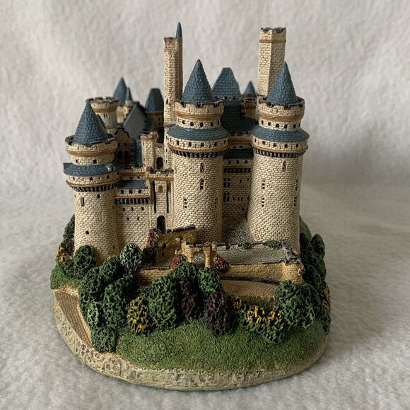 RARE Danbury Mint Pierrefonds Castle of the Enchanted Castles of Europe Series - Picture 4 of 14
